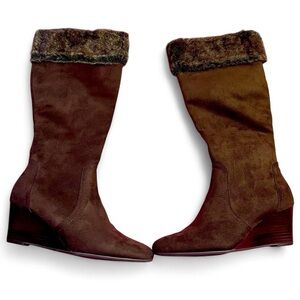 Brown Suede Women's Boots with Faux Fur Trim